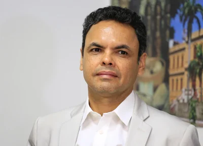 Prefeito de São João do Piauí, Gil Carlos