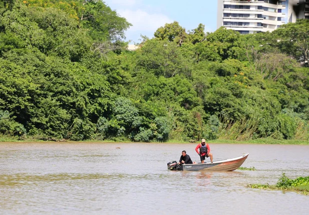 Corpo de Bombeiros encontra corpo de estudante no Rio Poti