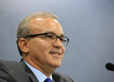 Firmino Filho discursa na abertura do ano legislativo da Câmara