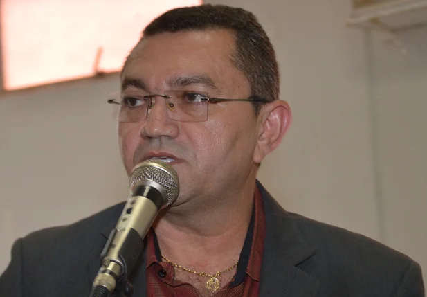 Padre Walmir nega mais espaço ao PTB em sua gestão 