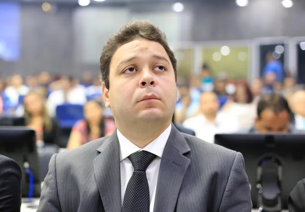 Vereador Evandro Hidd durante abertura do ano legislativo