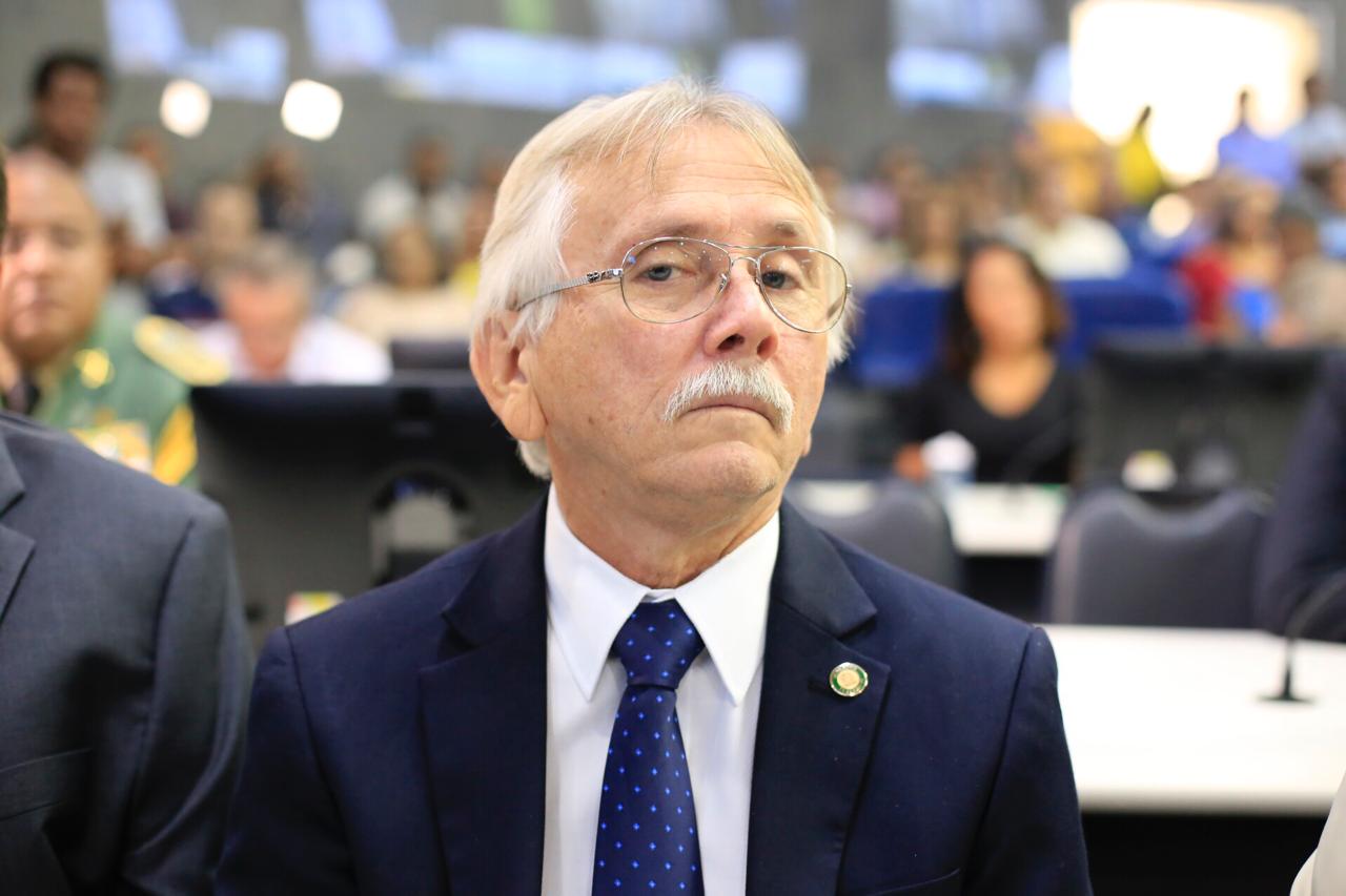 Vereador Nilson Cavalcante durante abertura do ano legislativo