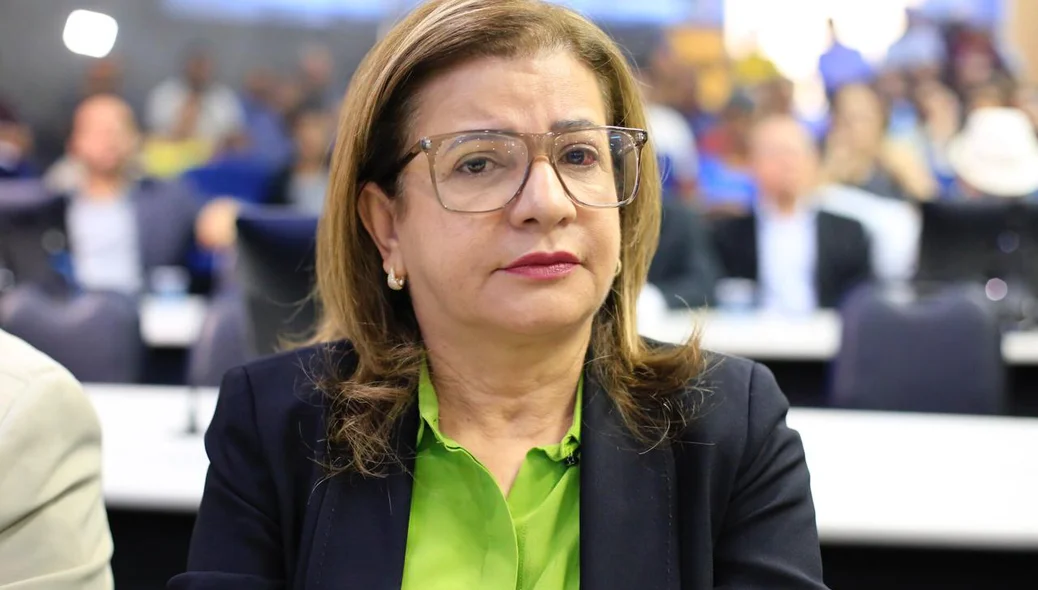 Vereadora Graça Amorim durante abertura do ano legislativo