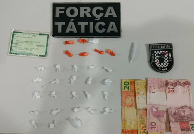 Entorpecentes encontrados com Isaac Araújo dos Santos
