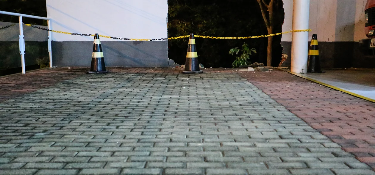 Percurso que o veiculo fez até colidir na parede