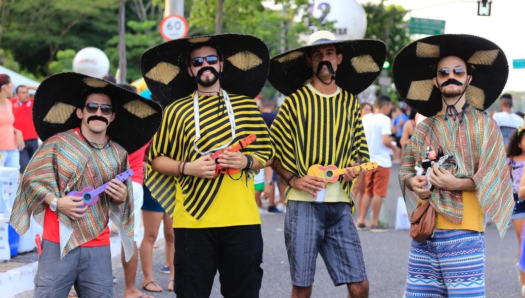 A cultura de outros países também é exaltada no Corso