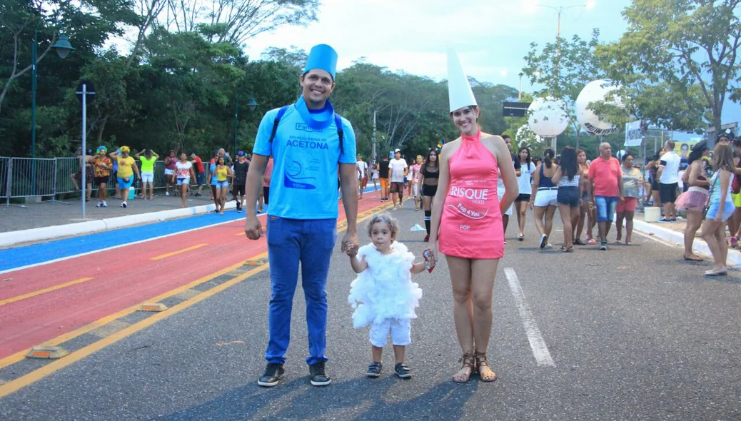 A família veio toda a caráter para o Corso