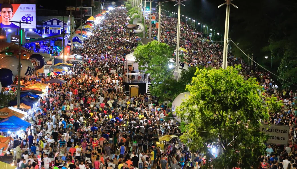 Avenida Raul Lopes durante o Corso 2018