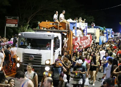 Caminhão no Corso de Teresina