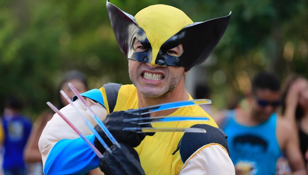 O Wolverine também marcou presença na avenida Raul Lopes