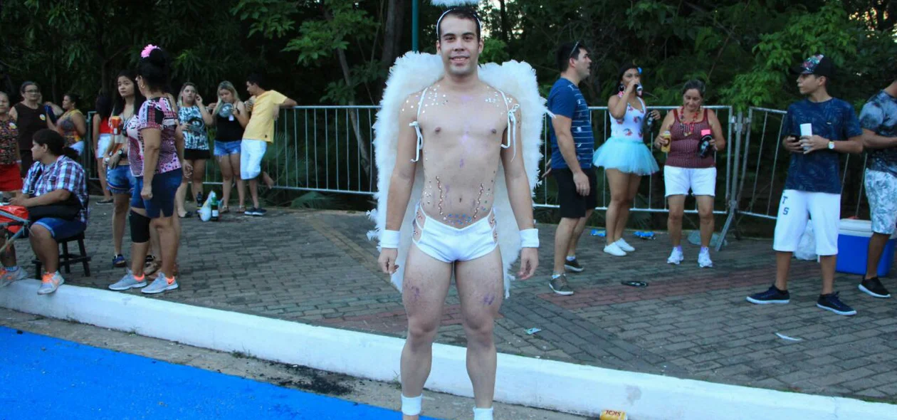 Os anjos também marcaram presença na avenida