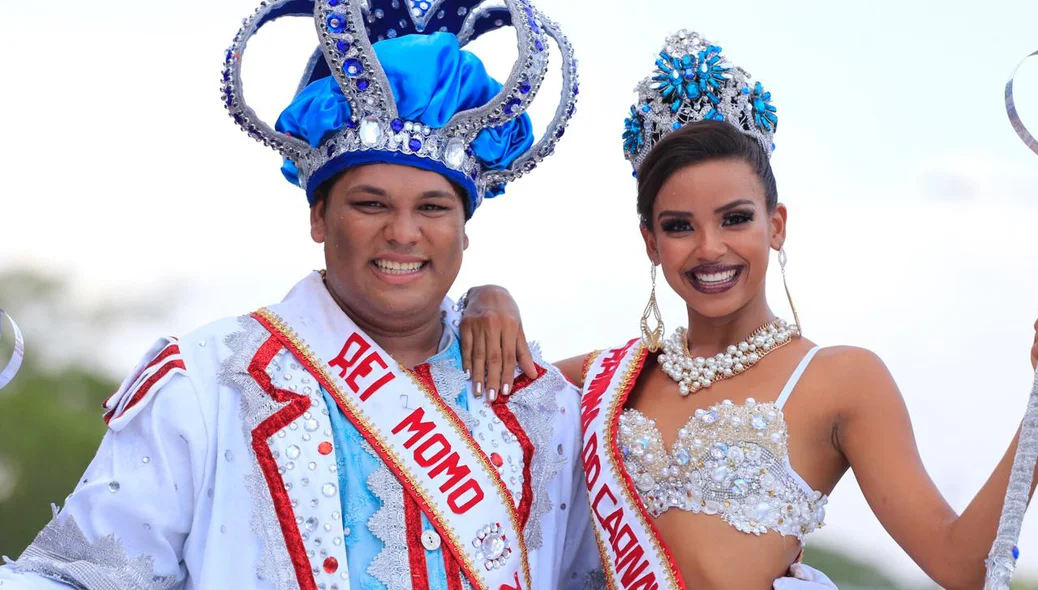 Rei e Rainha do Carnaval 2018 participam do Corso de Teresina