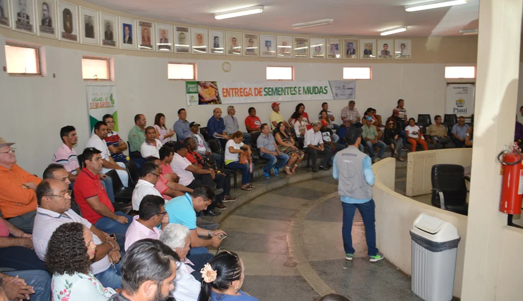 Agricultores prestigiam solenidade