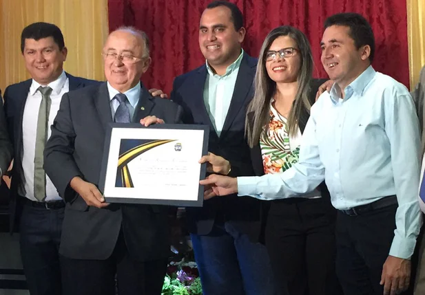 O prefeito Rubens Vieira, o deputado Júlio César e o deputado Georgiano Neto em Cocal