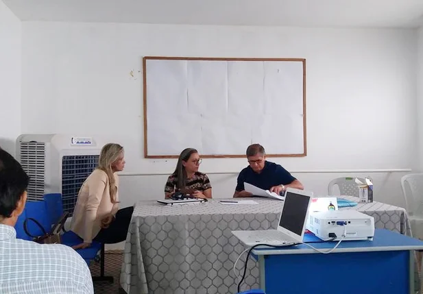 Reunião com a prefeita Vilma Amorim em Esperantina
