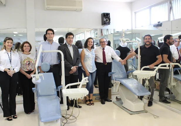 Sesc doa cadeira Ceasa