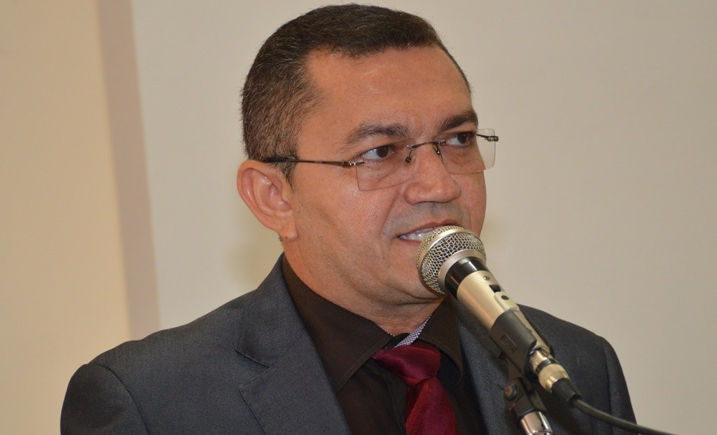 Padre Walmir comenta teor da mensagem