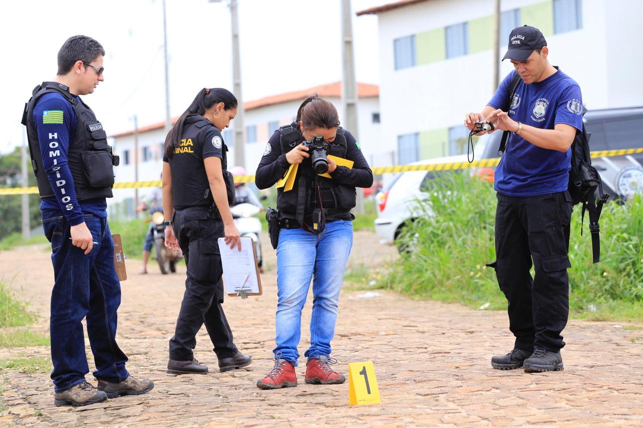 Perícia no local do crime na zona sul 