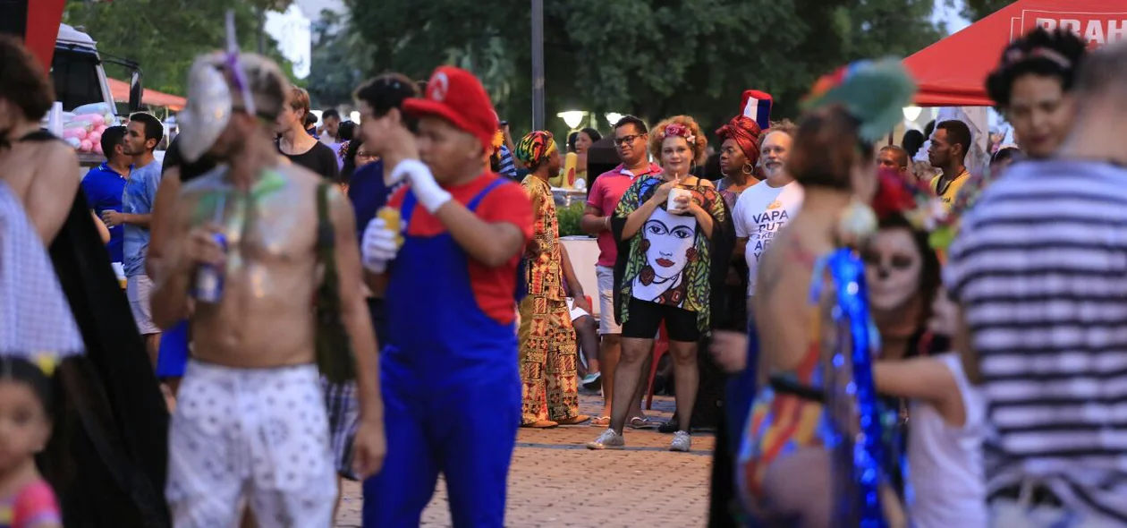 Bloco Sanatório Geral reúne foliões em Teresina