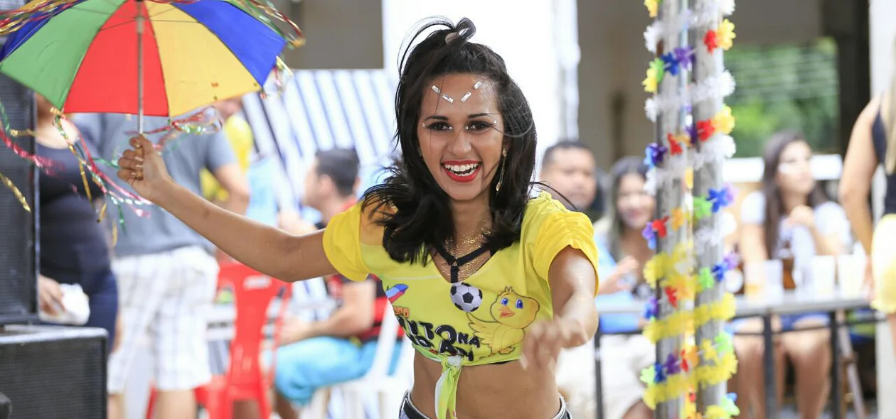 Francilene Sá, musa do bloco Pinto da Morada