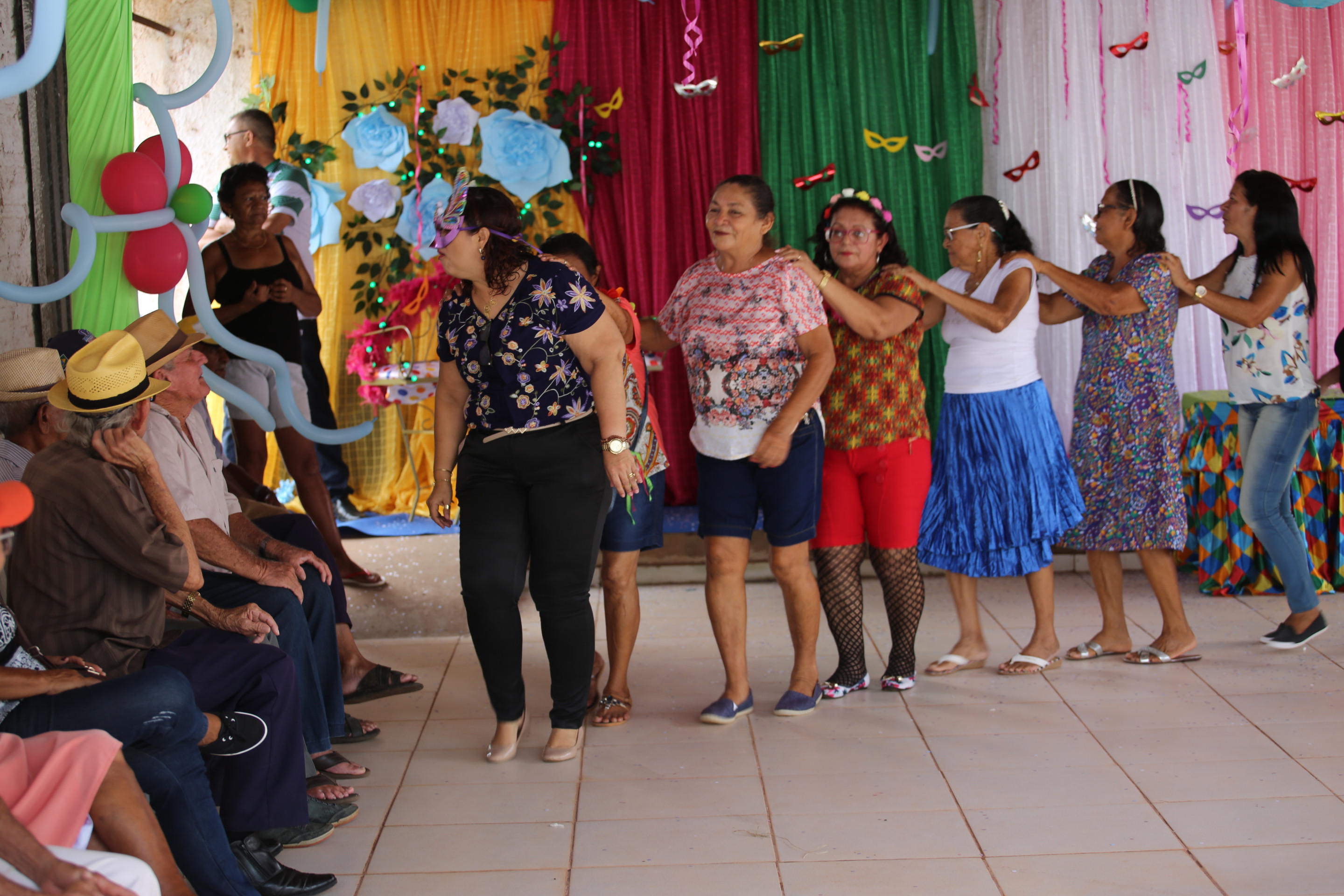 Muita animação no  Carnaval dos Idosos em Altos