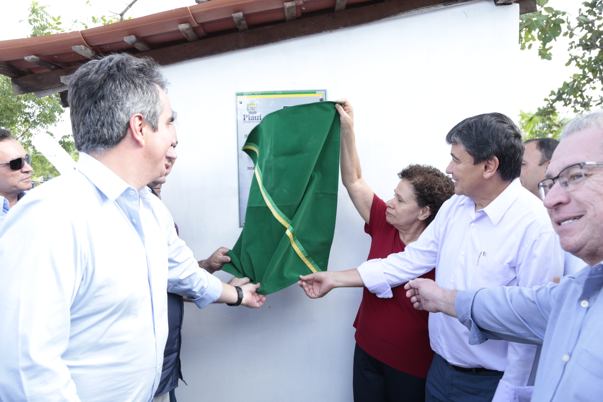 Solenidade de inauguração de obra na localidade Olho D água 