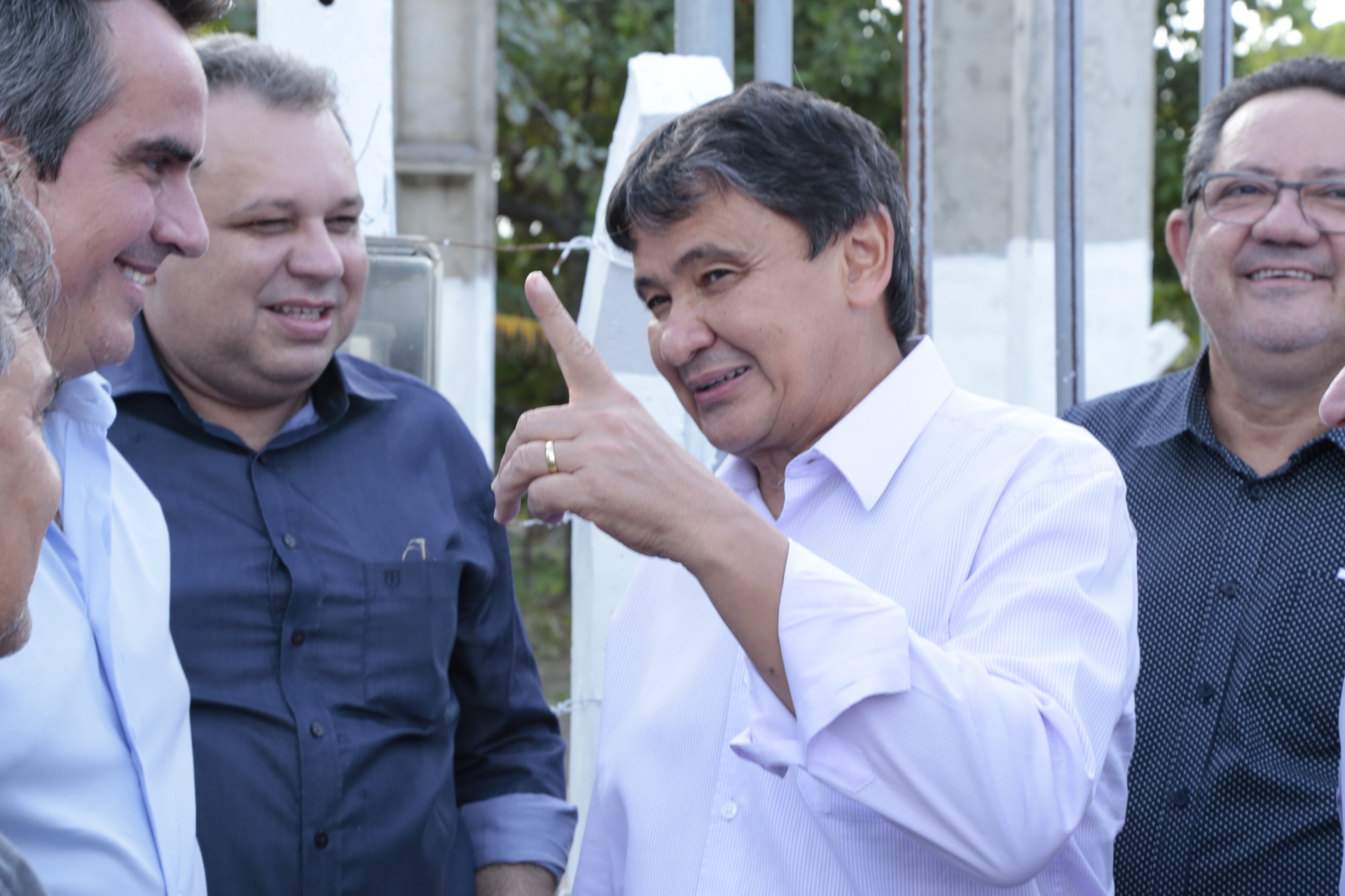 Wellington conversa com Florentino Neto e Ciro Nogueira