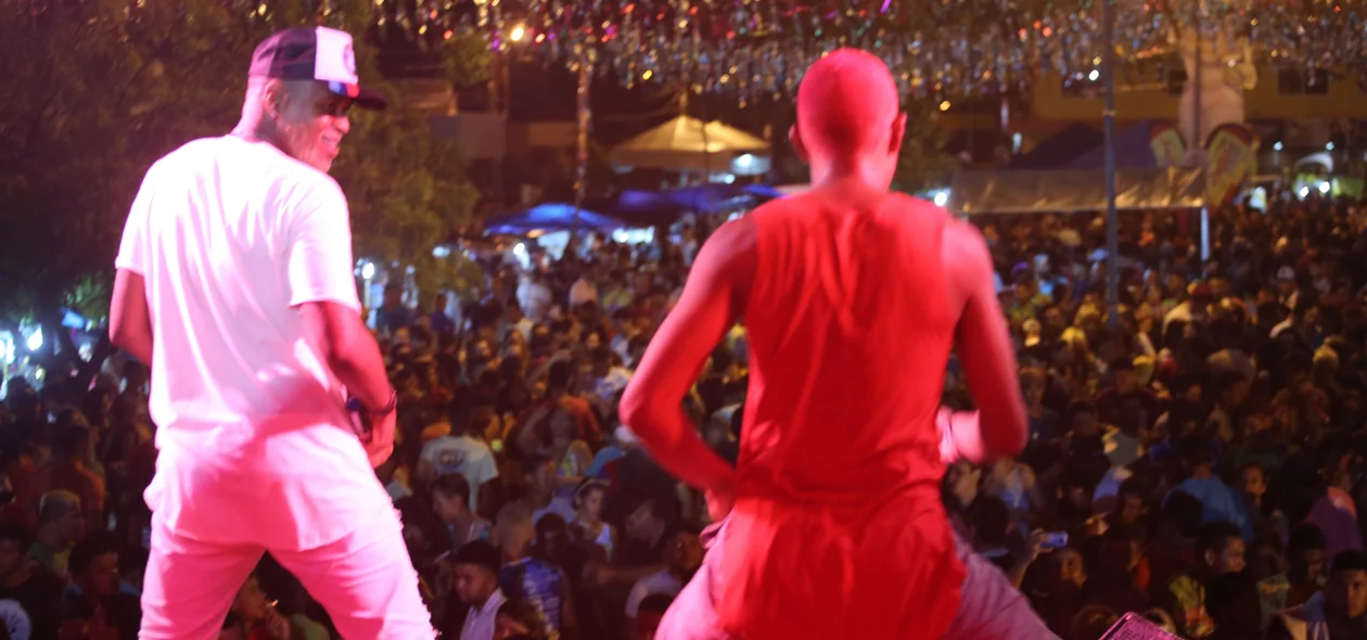 Atrações animam os populares no Carnaval realizado no município de Altos