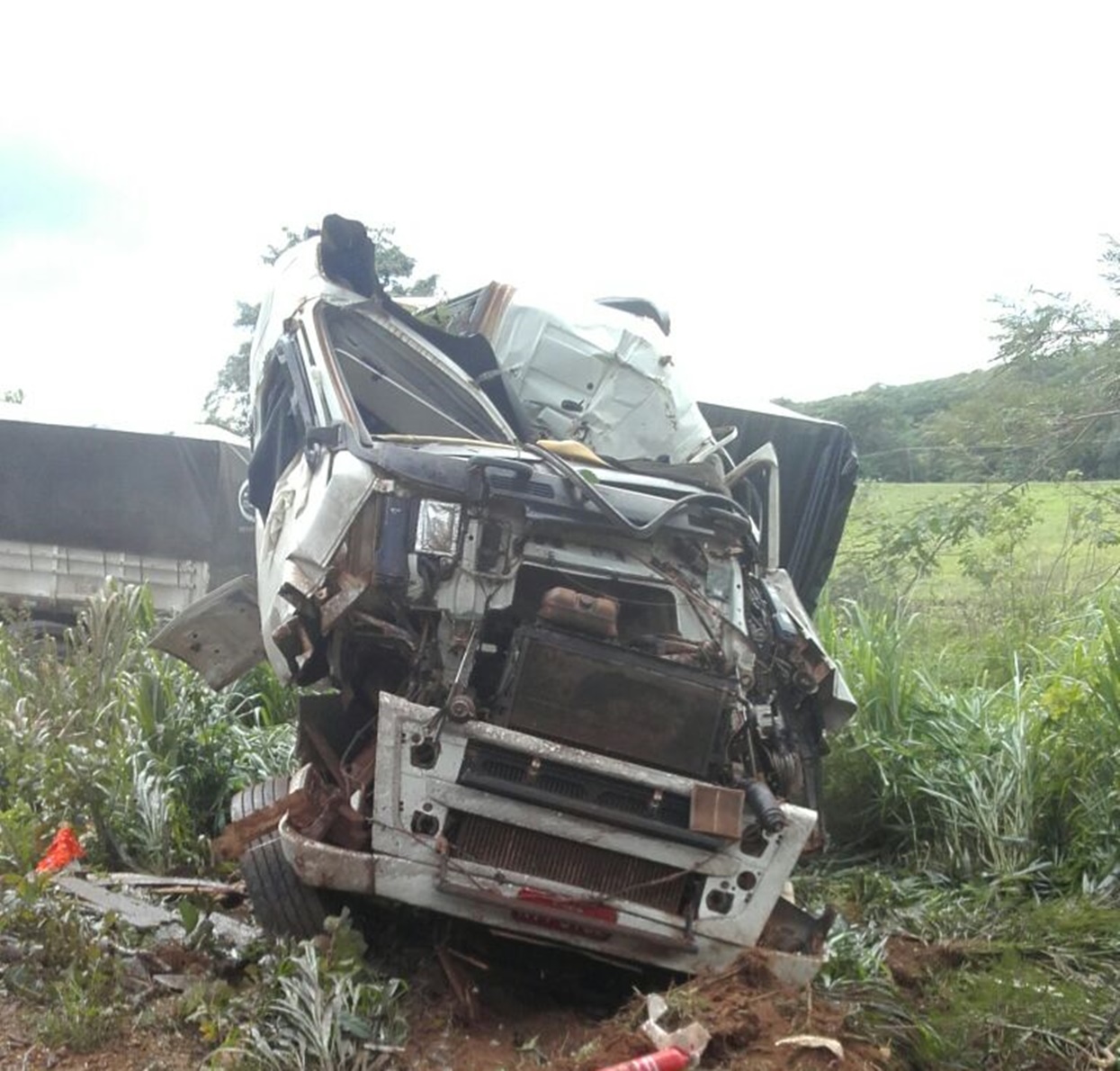 Casal morre em acidente na BR 135