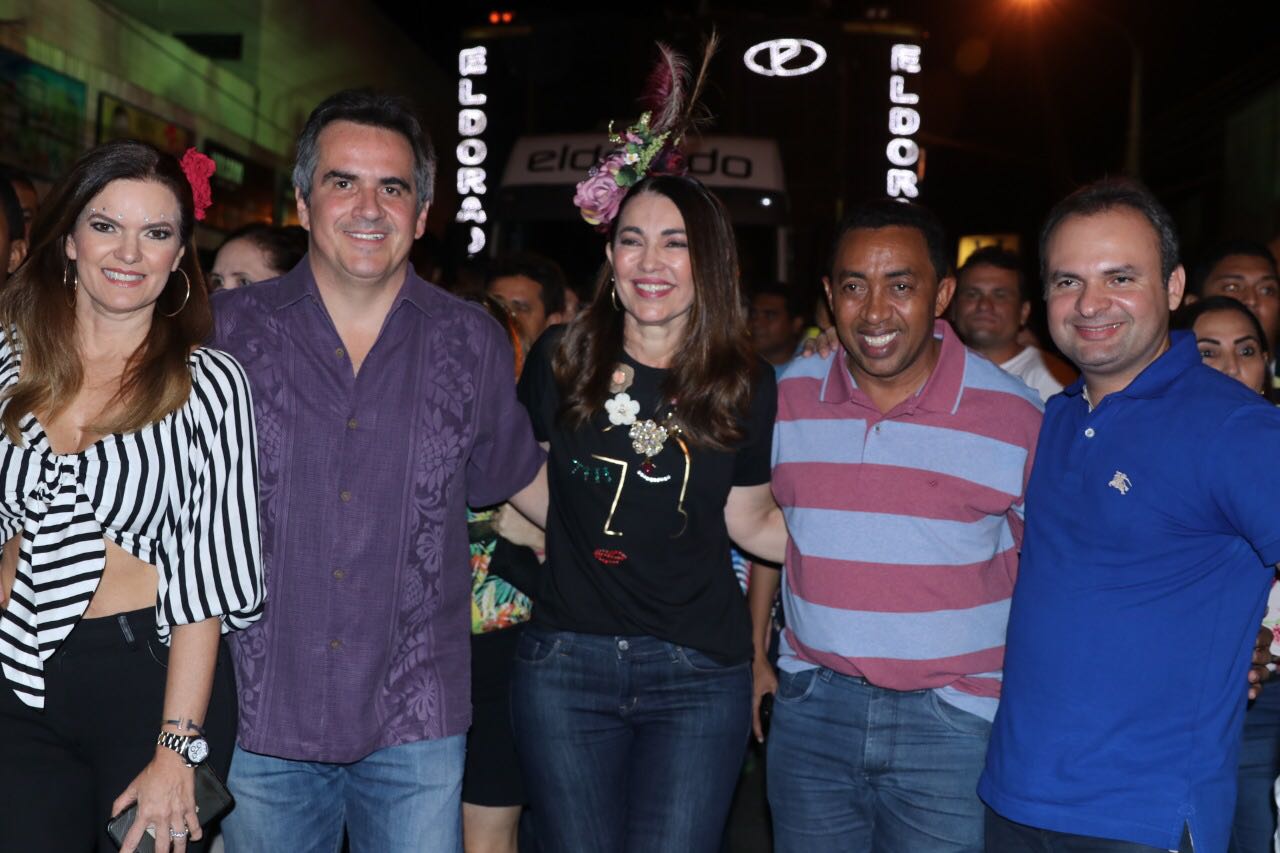 Ciro Nogueira participa do Carnaval da cidade de Floriano ao lado da deputada Iracema Portella e da vice-governadora Margarete Coelho