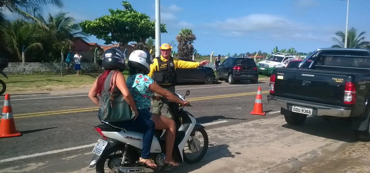 A Polícia Militar foi acionada para organizar o trânsito