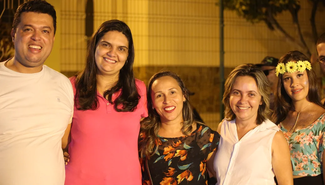 Família curtindo o carnaval 