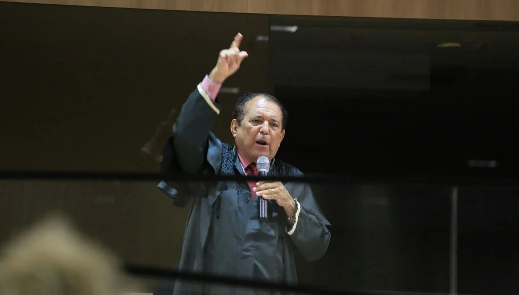 Assistente de acusação Gilberto Ferreira