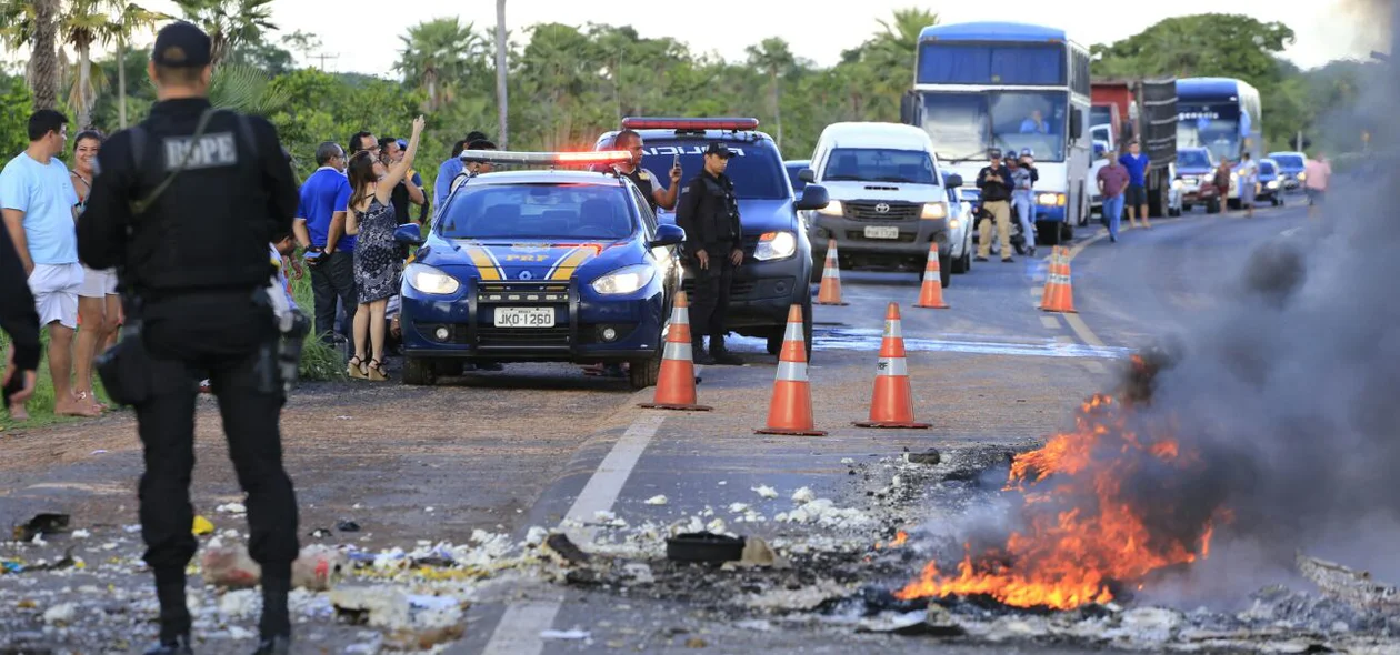 Equipe do Bope esteve no local onde ocorreu a explosão do carro-forte