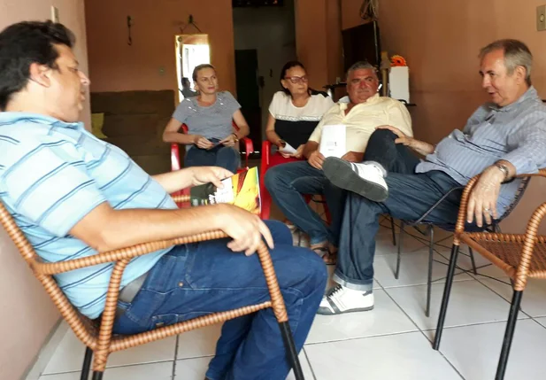 João Henrique durante visita ao interior do Piauí