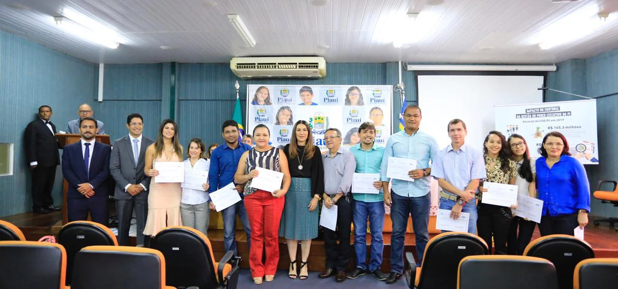 Solenidade de entrega de certificados do curso da Controladoria-Geral do Estado do Piauí