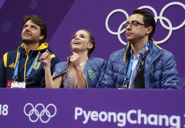 Isadora Willians, de 22 anos, é a primeira a ir para a final da patinação artística individual em uma Olimpíada de Inverno