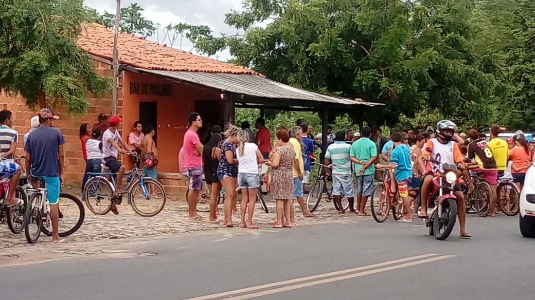 O homicídio foi por volta das 17 horas 