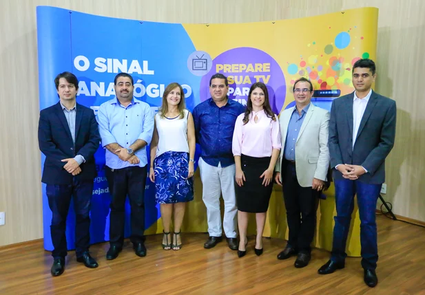 Samuel Silveira, Antonio neto, Patricia Abreu, Junior Carvalho, Luciana Soares, Osvaldo Bonfim e João Rodolfo 