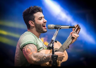 Cantor Gusttavo Lima publica vídeo com fuzil no Instagram