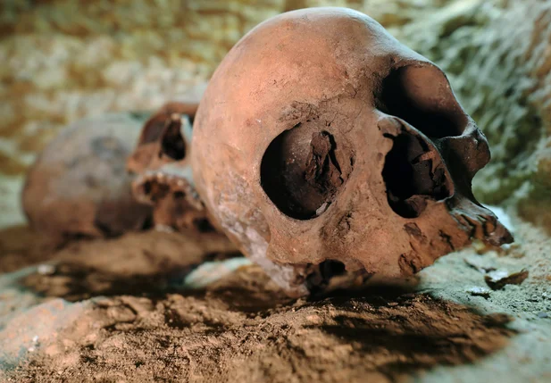 Pesquisadores descobrem necrópole ancestral no Egito