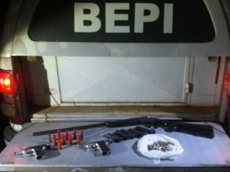 Armas encontradas com Nego Lídio