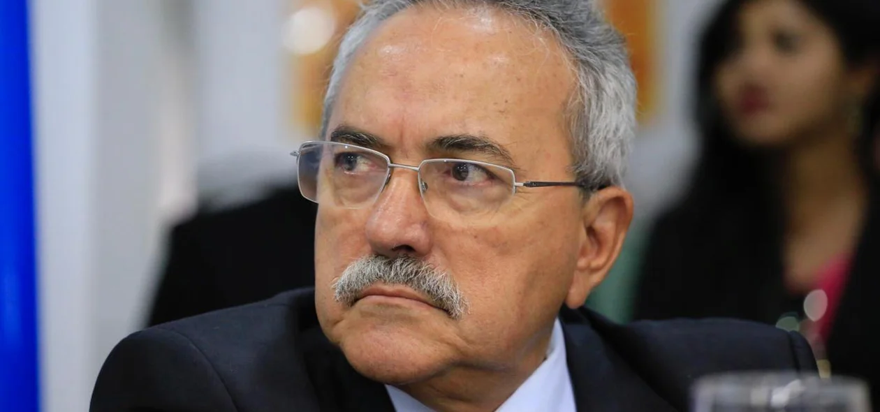 Deputado Átila Lira