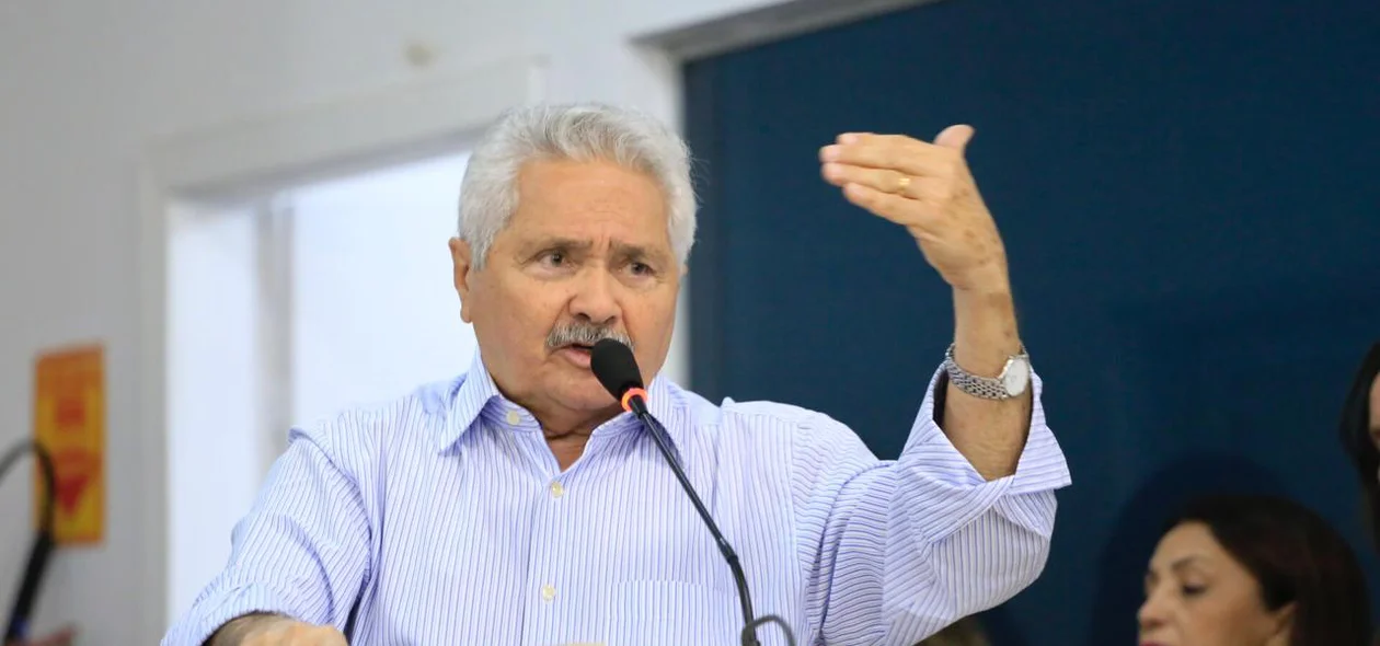 Senador Elmano Ferrer 