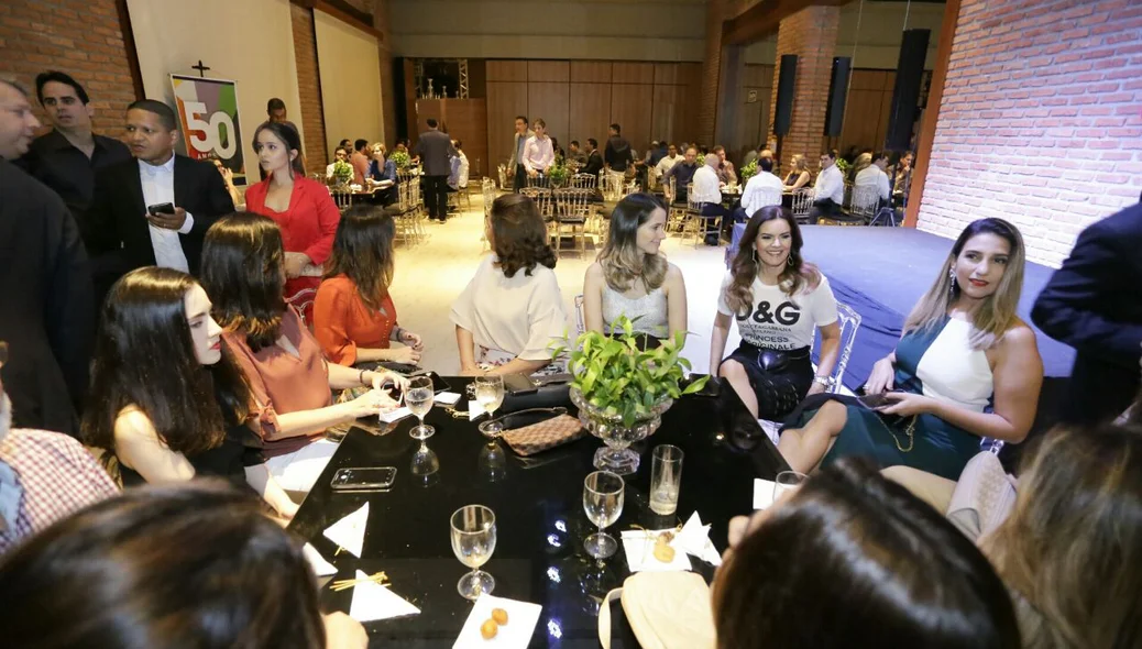 Evento de lançamento da CBN ocorreu no Coco Bambu