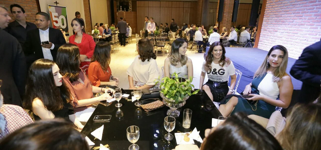 Evento de lançamento da CBN ocorreu no Coco Bambu