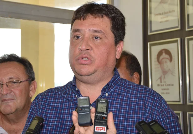 Nerinho descarta saída do PTB da base aliada do governo
