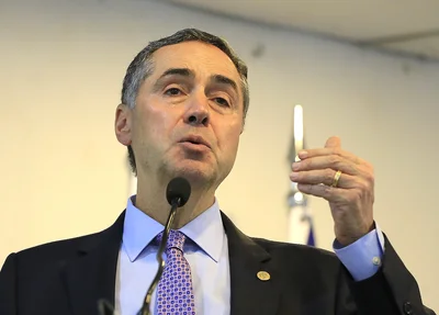Luís Roberto Barroso ministra palestra em Teresina Piauí 