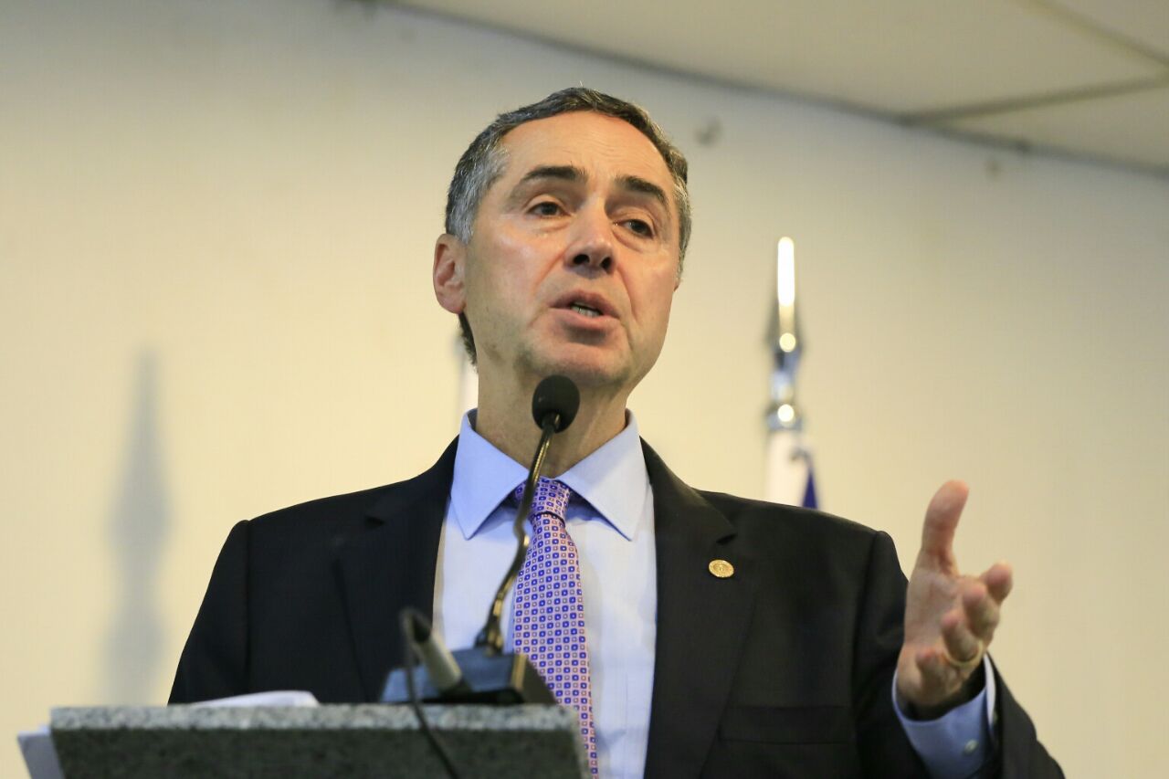 Ministro Luís Roberto Barroso