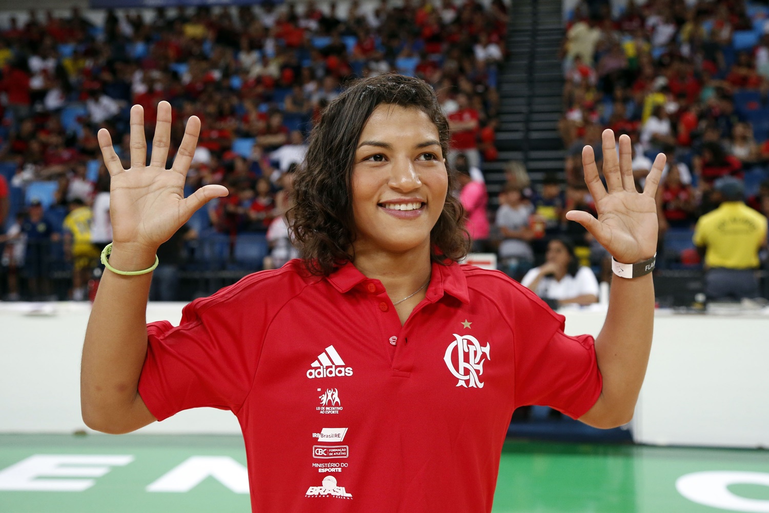 Sarah Menezes foi apresentada oficialmente pelo Flamengo no Rio de Janeiro
